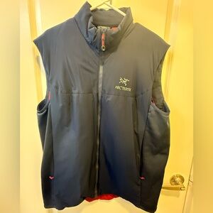 Arc’teryx Atom Navy XL